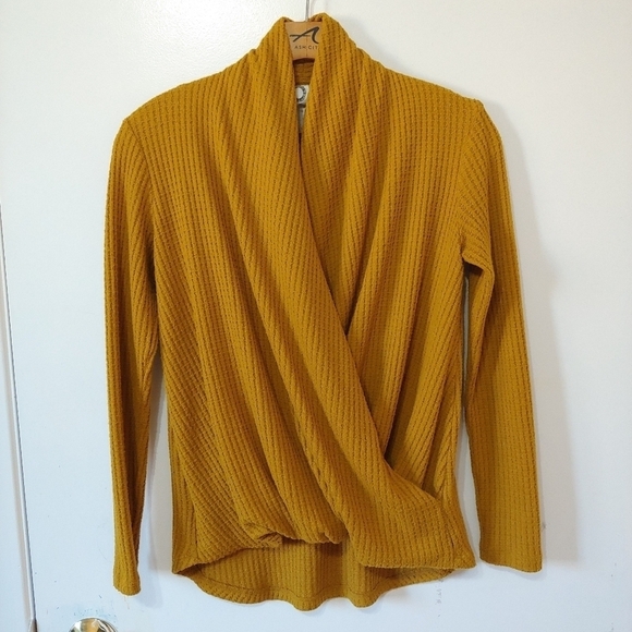 ANTHROPOLOGIE Akemi + Kin Woodruff Waffle Knit Wrap Top - Picture 4 of 15